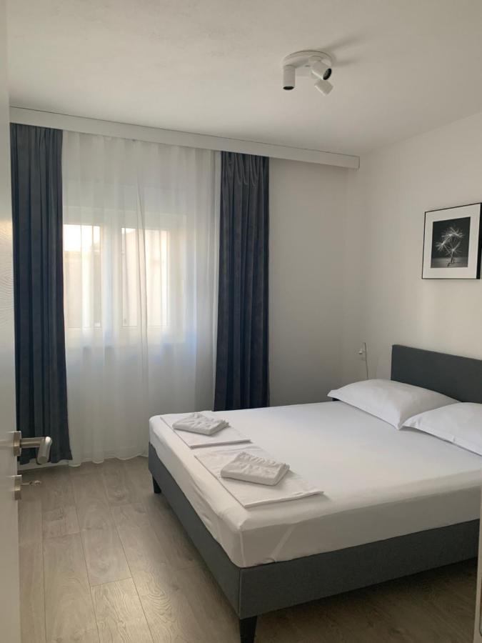 Villa Luxuria Baška Voda Buitenkant foto