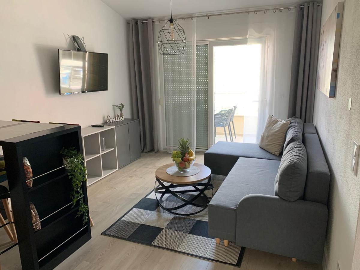 Villa Luxuria Baška Voda Buitenkant foto