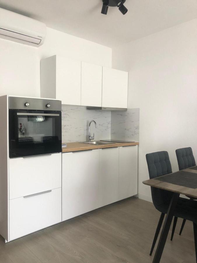 Villa Luxuria Baška Voda Buitenkant foto