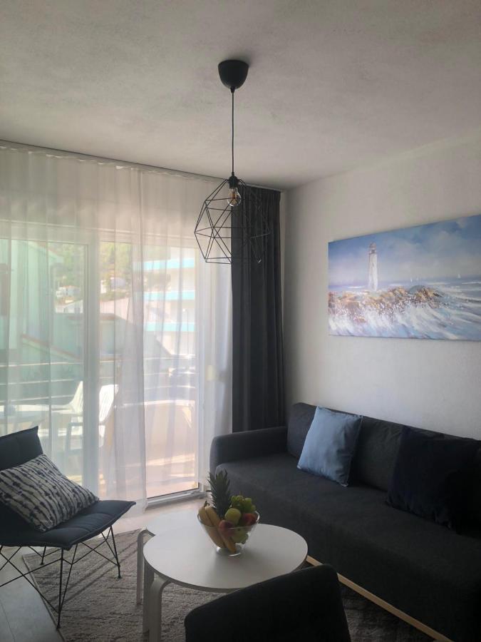 Villa Luxuria Baška Voda Buitenkant foto